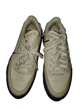 Reebok Womens Cardi B Cream Leather Low-Top Sneakers Size 7